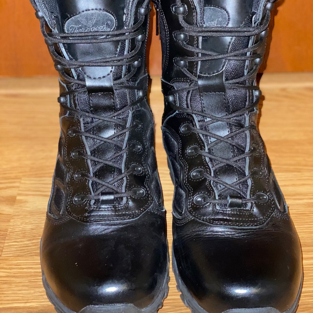 COMBAT BOOTS!!
